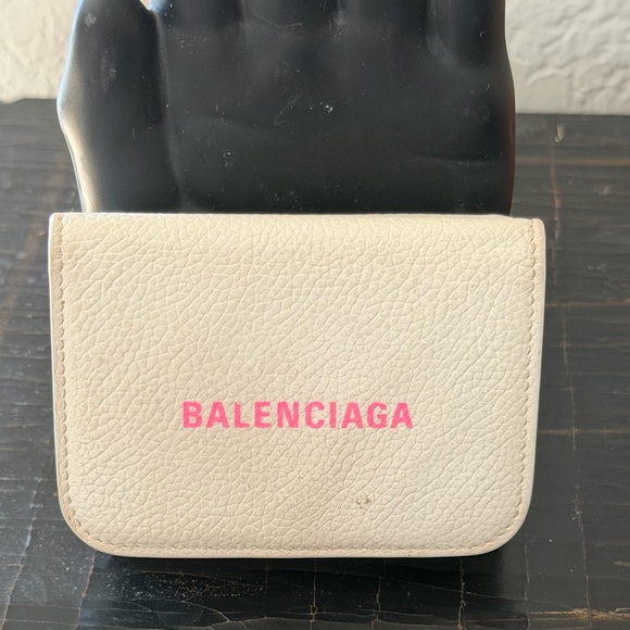 Balenciaga White with Pink Logo Wallet - Picture 11 of 11